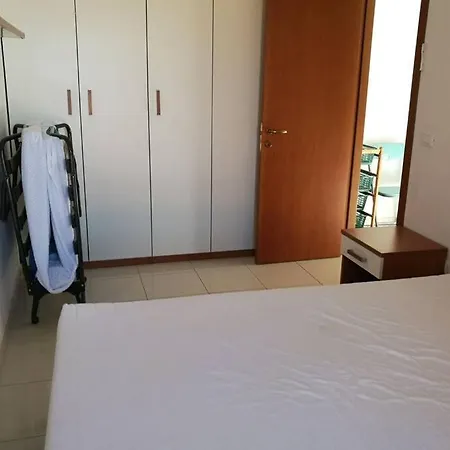 Apartment Per Le Vacanze In Prima Fila Sul Mare Martinsicuro